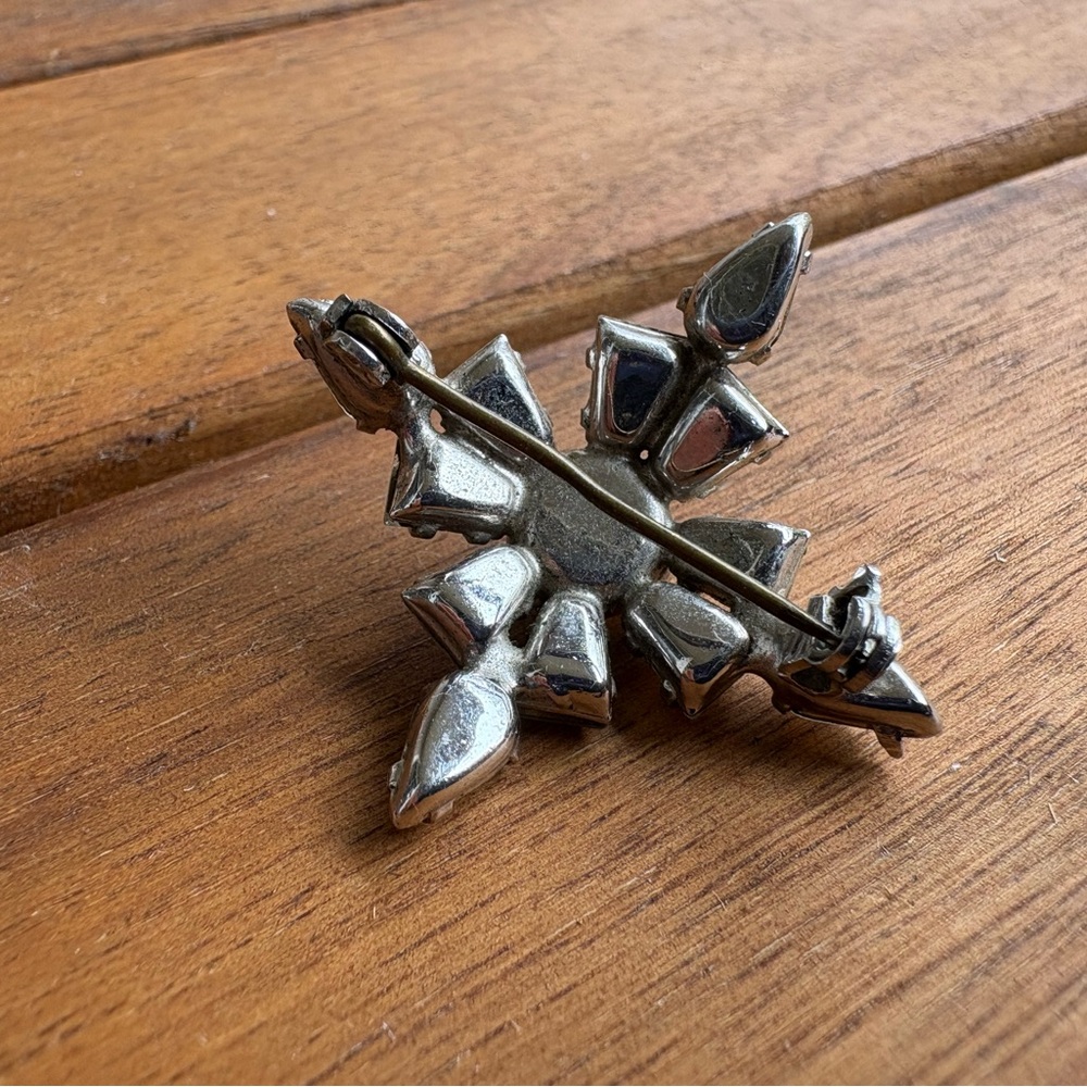 ✨ Vintage 1950s Rhinestone Starburst Brooch ❤️ - Picture 14 of 14